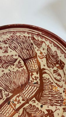 Two large Hispano-Moresque lustre-glazed dishes with a bird, Valencia or Manises, Spain, late 16th C. — 照片 25