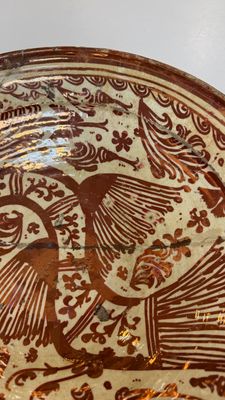 Two large Hispano-Moresque lustre-glazed dishes with a bird, Valencia or Manises, Spain, late 16th C. — 照片 4