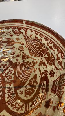 Two large Hispano-Moresque lustre-glazed dishes with a bird, Valencia or Manises, Spain, late 16th C. — 照片 8