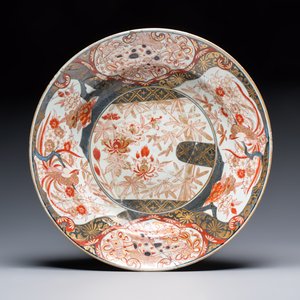 Two large Japanese Imari dishes, Chenghua mark, 17/19th C. — photo 2