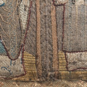 Two large linen, silk- and silverthread orphrey fragments depicting saints below arcatures, Spain, early 17th C. — 照片 6