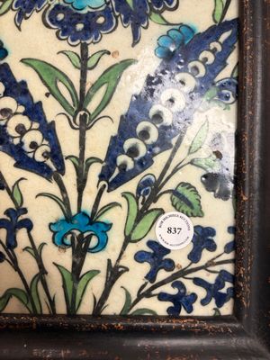 Two large polychrome Damascus pottery tiles with a flower — foto 8