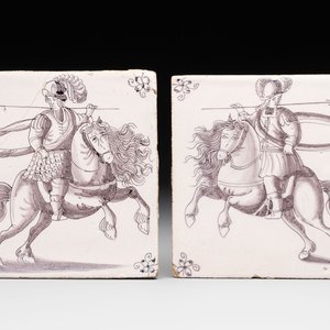 Two manganese Dutch Delft tiles with horse riders, 18th C. — 照片 1