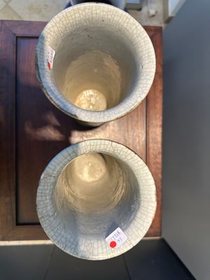 Two pairs of Chinese blue and white Nanking crackle-glazed 'dragon' vases and a dish, Chenghua mark, 19th C. — 照片 3