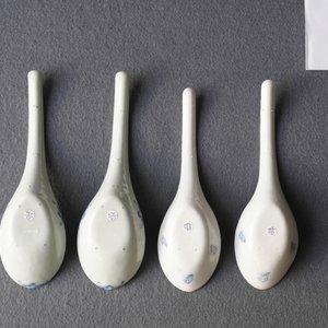 Two pairs of Chinese blue and white spoons, 19th C. — photo 6