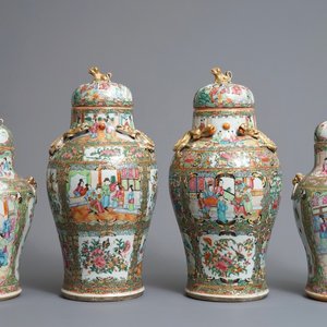 Two pairs of Chinese Canton famille rose vases and covers, 19th C. — 照片 1