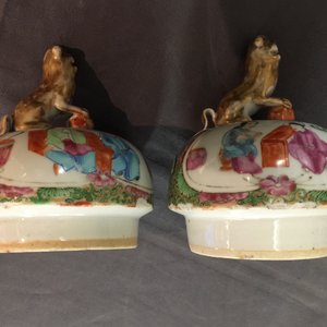 Two pairs of Chinese Canton famille rose vases and covers, 19th C. — 照片 10