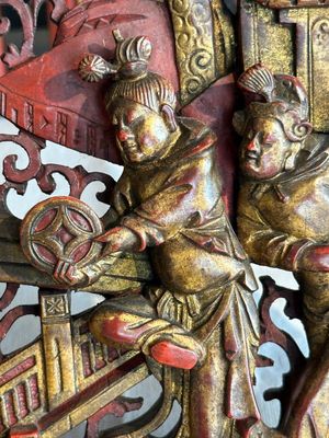 Two pairs of Chinese carved, lacquered and gilt-decorated wooden panels with figural design, 19th C. — foto 16