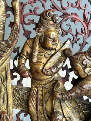 Two pairs of Chinese carved, lacquered and gilt-decorated wooden panels with figural design, 19th C. — foto 36