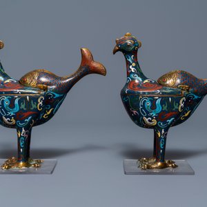 Two pairs of Chinese cloisonné 'phoenix and winged horse' incense burners, 19th C. — 照片 10