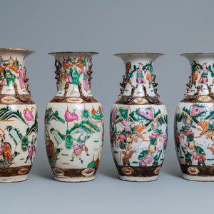 Two pairs of Chinese famille rose Nanking crackle-glazed vases, 19th C. — 照片 3
