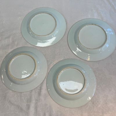 Two pairs of Chinese famille rose plates — foto 2