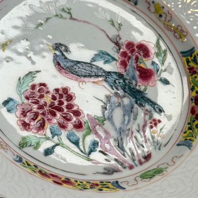Two pairs of Chinese famille rose plates — foto 17