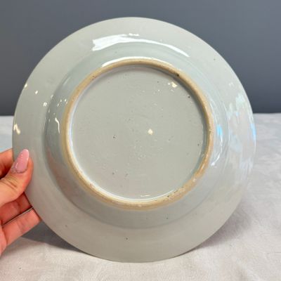 Two pairs of Chinese famille rose plates — foto 18
