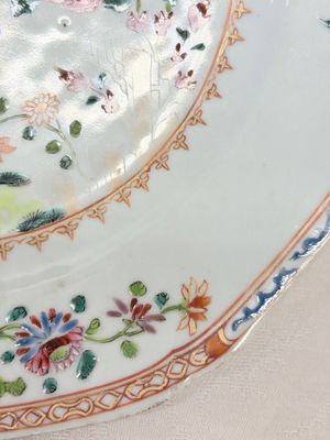 Two pairs of Chinese famille rose plates — foto 6
