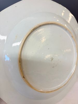 Two pairs of Chinese famille rose plates — foto 9