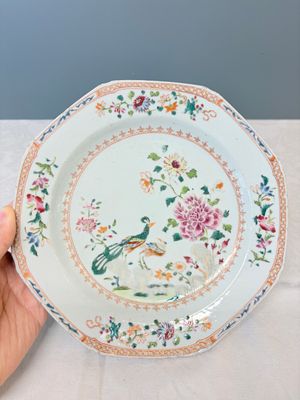 Two pairs of Chinese famille rose plates — foto 14