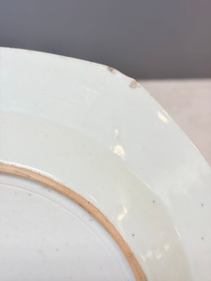 Two pairs of Chinese famille rose plates — foto 21