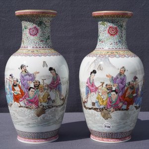 Two pairs of Chinese famille rose vases, Qianlong marks, Republic, 20th C. — 照片 14