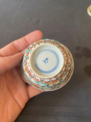 Two pairs of Chinese famille verte cups and saucers, Kangxi — 照片 22
