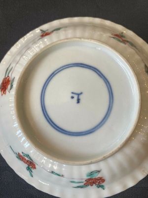 Two pairs of Chinese famille verte cups and saucers, Kangxi — 照片 5
