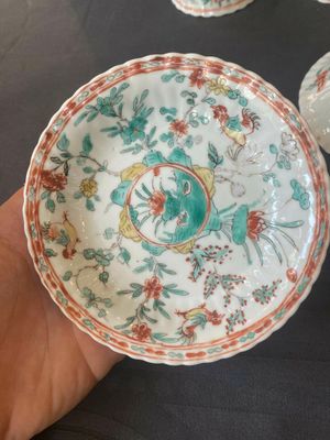 Two pairs of Chinese famille verte cups and saucers, Kangxi — 照片 6