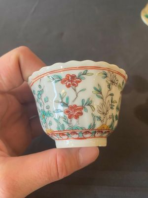 Two pairs of Chinese famille verte cups and saucers, Kangxi — photo 24