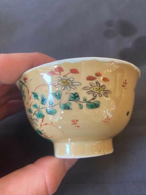 Two pairs of Chinese famille verte cups and saucers, Kangxi — photo 37