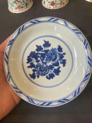 Two pairs of Chinese famille verte cups and saucers, Kangxi — photo 10