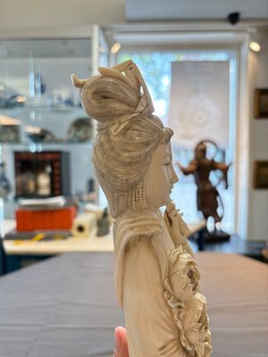Two pairs of Chinese ivory 'elegant beauty' carvings, 'Da Hai 大海' mark, 19/20th C. — 照片 13