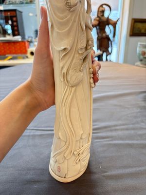 Two pairs of Chinese ivory 'elegant beauty' carvings, 'Da Hai 大海' mark, 19/20th C. — 照片 15