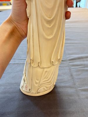 Two pairs of Chinese ivory 'elegant beauty' carvings, 'Da Hai 大海' mark, 19/20th C. — 照片 30