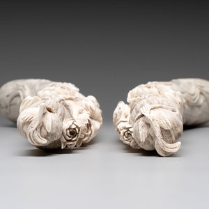 Two pairs of Chinese ivory 'elegant beauty' carvings, 'Da Hai 大海' mark, 19/20th C. — 照片 6