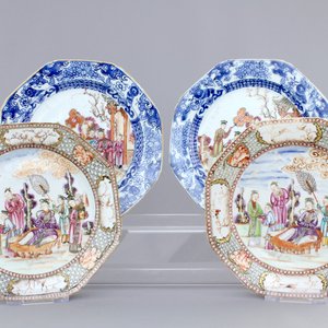 Two pairs of Chinese octagonal famille rose Mandarin plates, Qianlong, 18th C. — photo 1