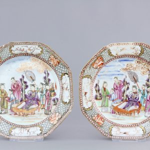 Two pairs of Chinese octagonal famille rose Mandarin plates, Qianlong, 18th C. — photo 2