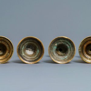 Two pairs of Dutch or Flemish bronze pricket candlesticks, 17th C. — photo 6