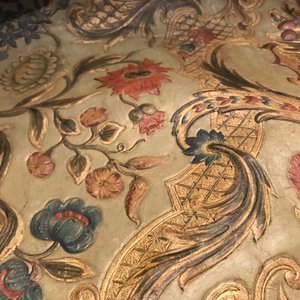 Two panels of embossed and gilded leather wallpaper, The Low Countries, 18th C. — photo 19