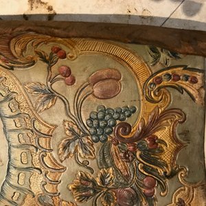 Two panels of embossed and gilded leather wallpaper, The Low Countries, 18th C. — photo 22
