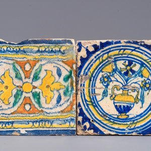 Two polychrome Antwerp maiolica tiles, 2nd half 16th C. — photo 1