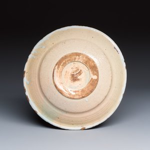 Two polychrome Dutch Delft dishes, a blue and white 'Peacock' dish and a tobacco jar — photo 13