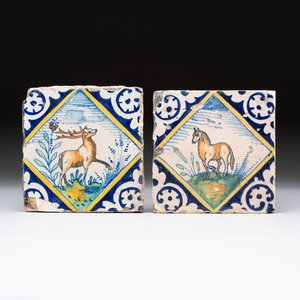 Two polychrome Dutch Delft maiolica 'stag' and 'horse' tiles, late 16th C. — photo 1