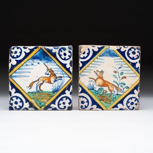 Two polychrome Dutch Delft maiolica 'unicorn' and 'fox' tiles, late 16th C. — photo 1