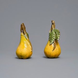 Two polychrome Dutch Delft models of pears, 18th C. — 照片 3