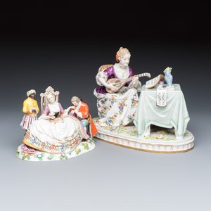Two polychrome 'Hand Kiss' and 'Musician' porcelain groups — foto 1