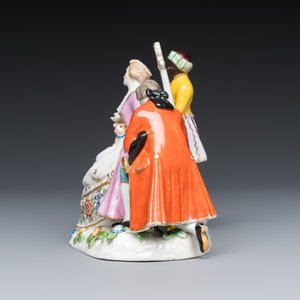 Two polychrome 'Hand Kiss' and 'Musician' porcelain groups — foto 3