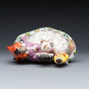 Two polychrome 'Hand Kiss' and 'Musician' porcelain groups — foto 6