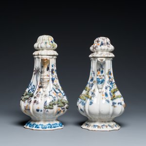 Two polychrome Italian faïence coffee pots and covers, Pesaro, 18th C. — photo 4