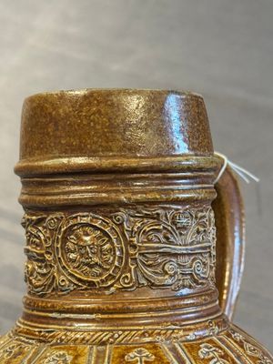 Two Raeren stoneware jugs, late 16th C. — photo 8