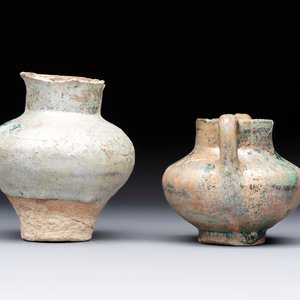 Two Raqqa turquoise-glazed pottery jars with black design, Syria, 12/13th C. — photo 3
