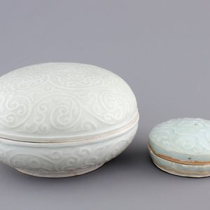 Two round Qingbai boxes with covers, Song and Yuan Dynasty — foto 1